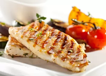 Geleneksel Ada Yemeği: Deniz Mamulleri